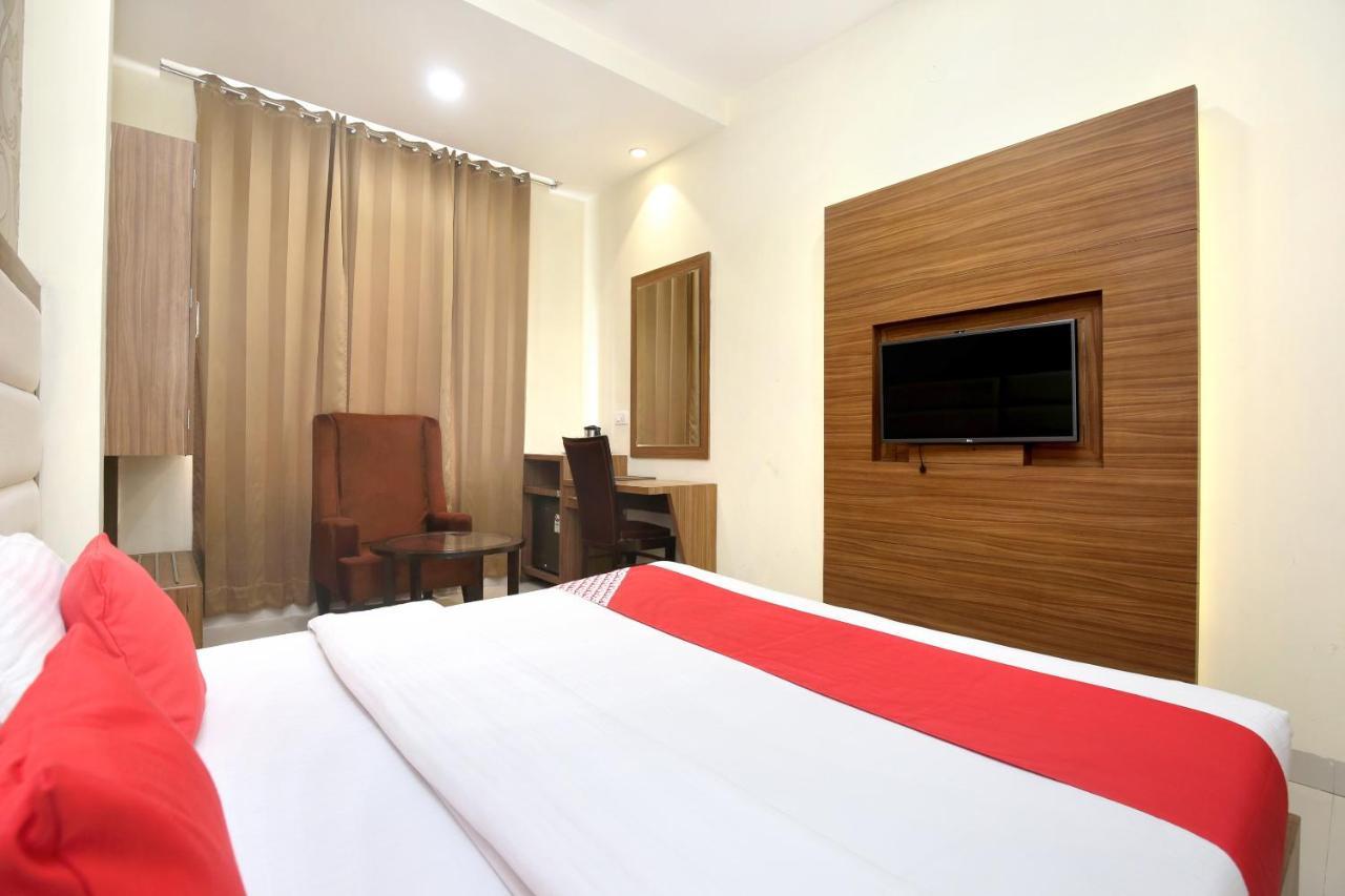 Capital O 8510 Welcome Inn Amritsar Esterno foto