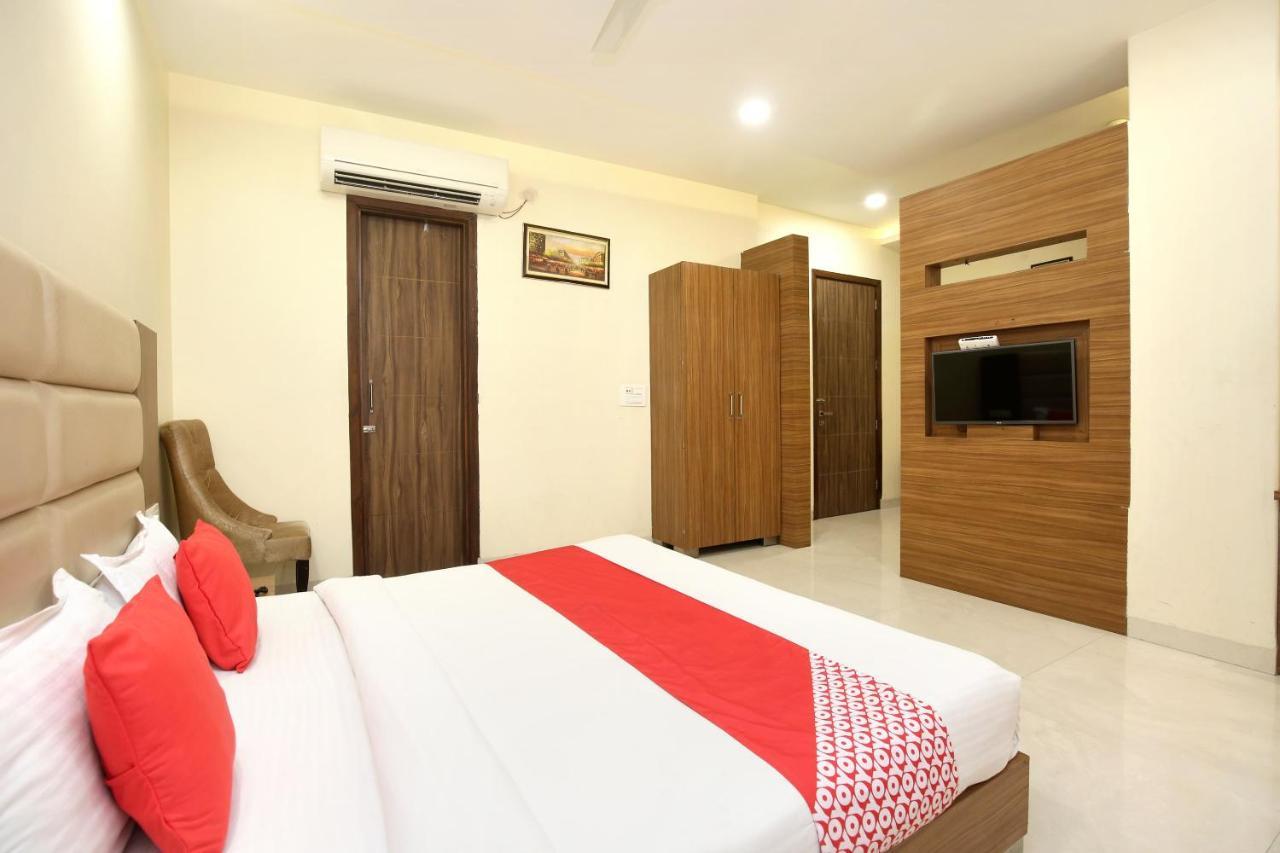 Capital O 8510 Welcome Inn Amritsar Esterno foto