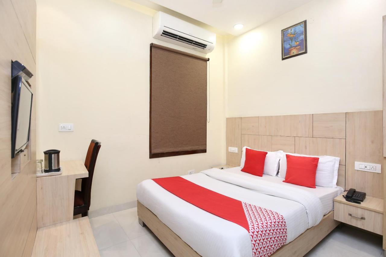 Capital O 8510 Welcome Inn Amritsar Esterno foto