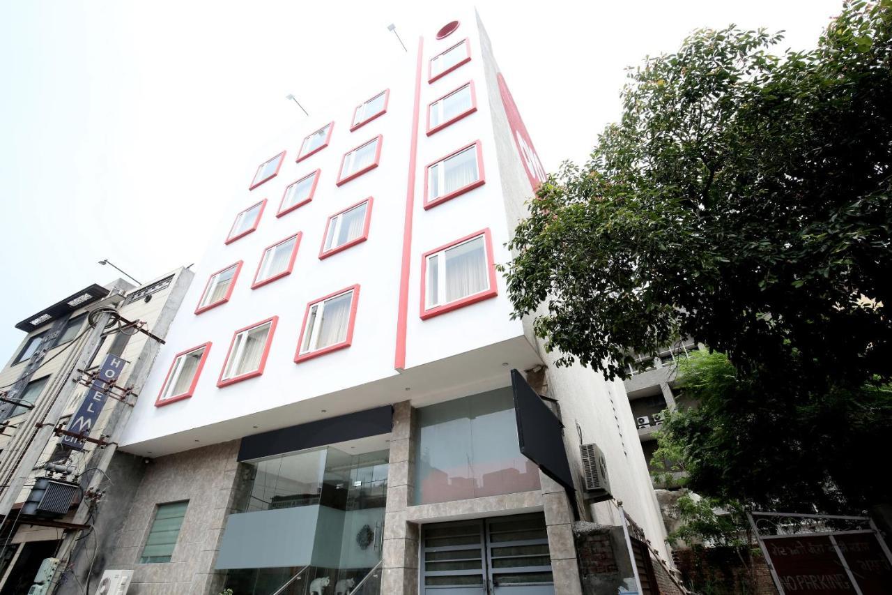 Capital O 8510 Welcome Inn Amritsar Esterno foto