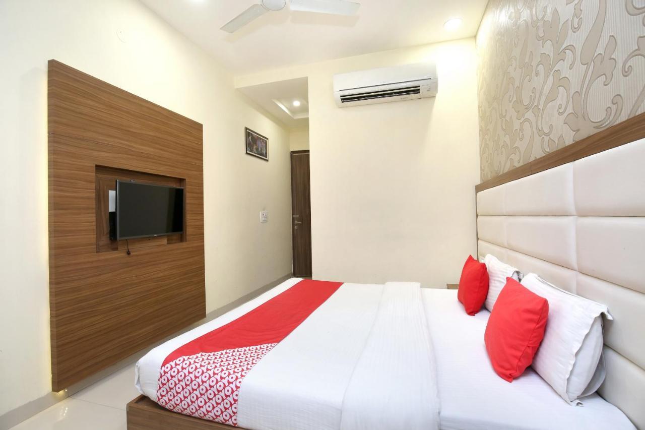 Capital O 8510 Welcome Inn Amritsar Esterno foto