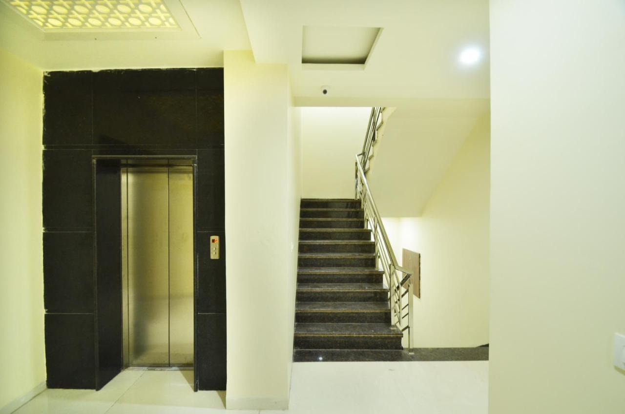 Capital O 8510 Welcome Inn Amritsar Esterno foto