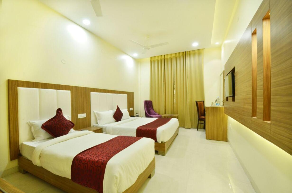 Capital O 8510 Welcome Inn Amritsar Esterno foto