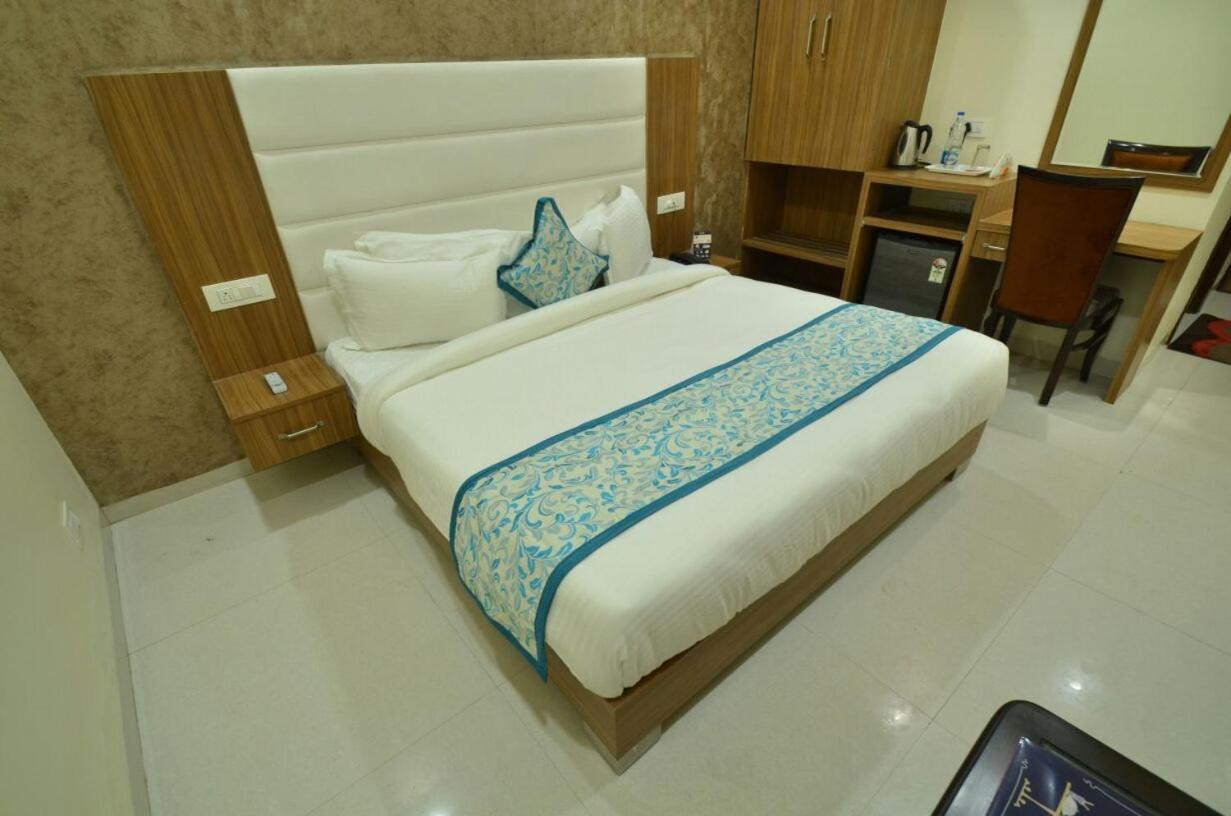 Capital O 8510 Welcome Inn Amritsar Esterno foto